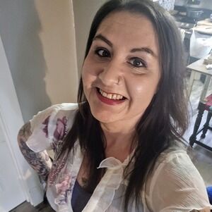 Meet your Posher, Angela